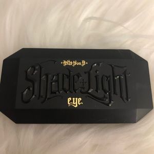 Quad eyeshadow palette in shade rust